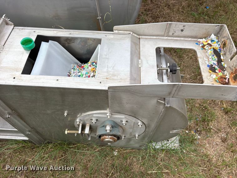 image for item ES8198 (3) elevator bucket conveyors