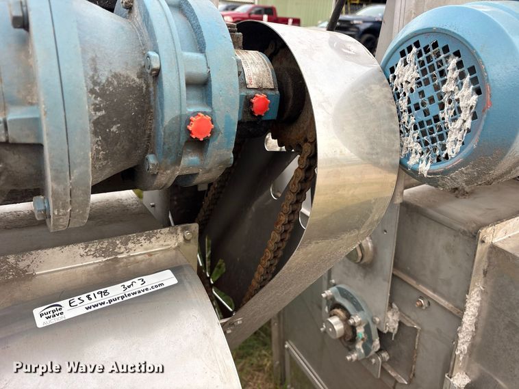 image for item ES8198 (3) elevator bucket conveyors
