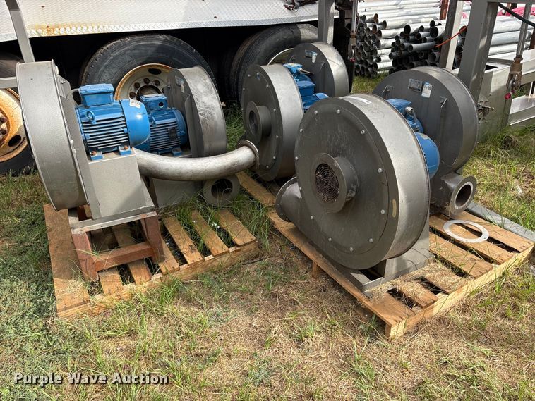 image for item ES8203 (8) WEG blowers