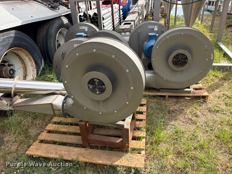 image for item ES8203 (8) WEG blowers
