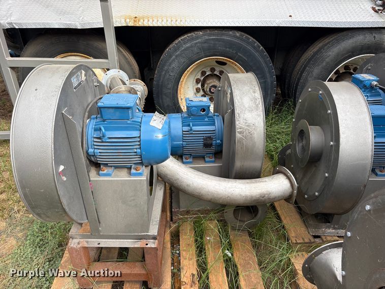 image for item ES8203 (8) WEG blowers