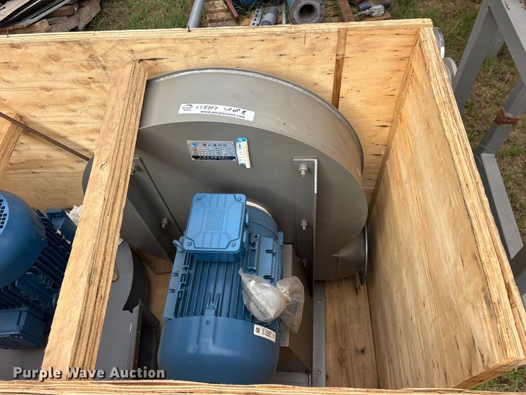 image for item ES8203 (8) WEG blowers