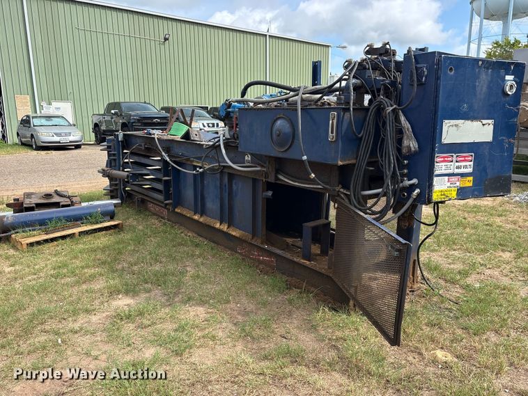 image for item ES8207 Wood chip baler