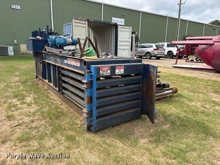 image for item ES8207 Wood chip baler