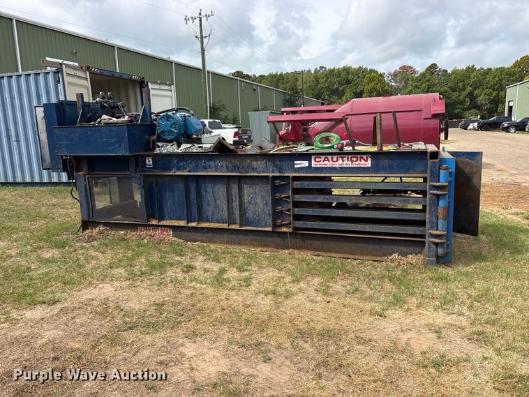 image for item ES8207 Wood chip baler