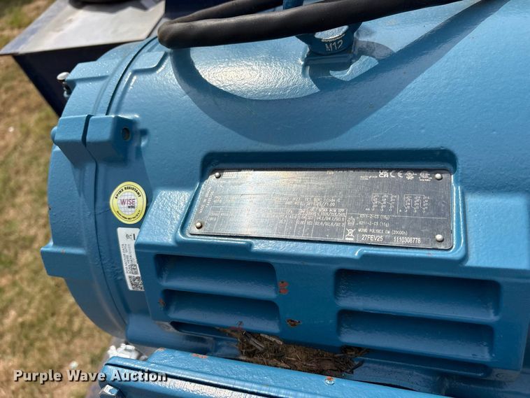 image for item ES8207 Wood chip baler