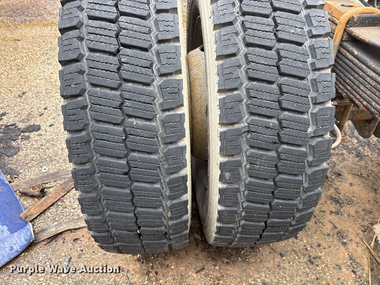 image for item ET7363 2014 Ford F550 truck cab and chassis