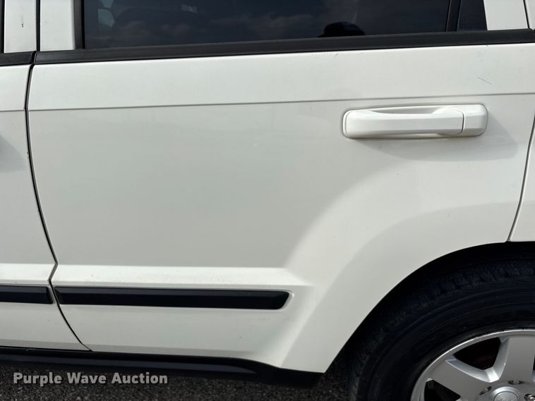 image for item EU0760 2008 Jeep Grand Cherokee SUV
