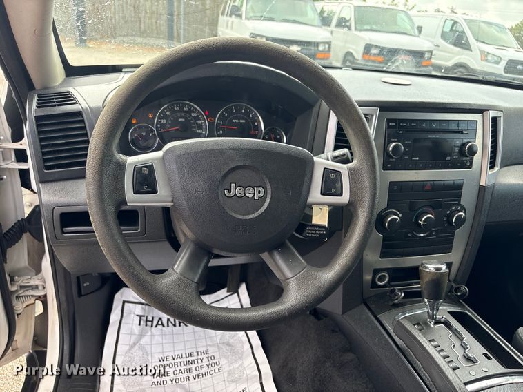 image for item EU0760 2008 Jeep Grand Cherokee SUV