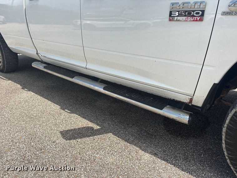 image for item EU0765 2012 Dodge Ram 3500 Crew Cab pickup truck