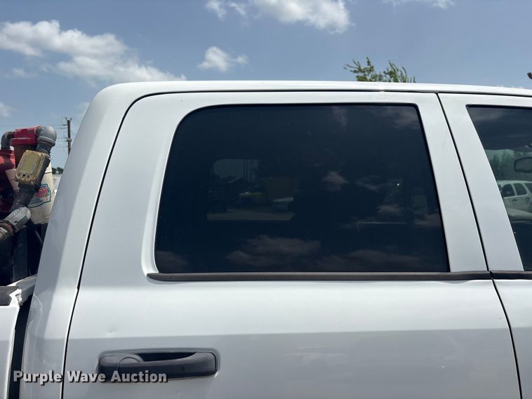 image for item EU0765 2012 Dodge Ram 3500 Crew Cab pickup truck