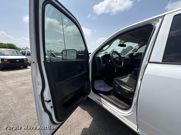 image for item EU0765 2012 Dodge Ram 3500 Crew Cab pickup truck