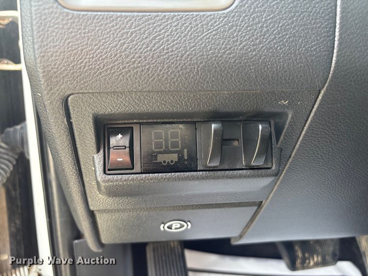 image for item EU0765 2012 Dodge Ram 3500 Crew Cab pickup truck