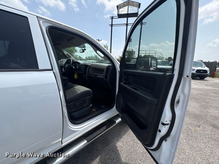 image for item EU0765 2012 Dodge Ram 3500 Crew Cab pickup truck