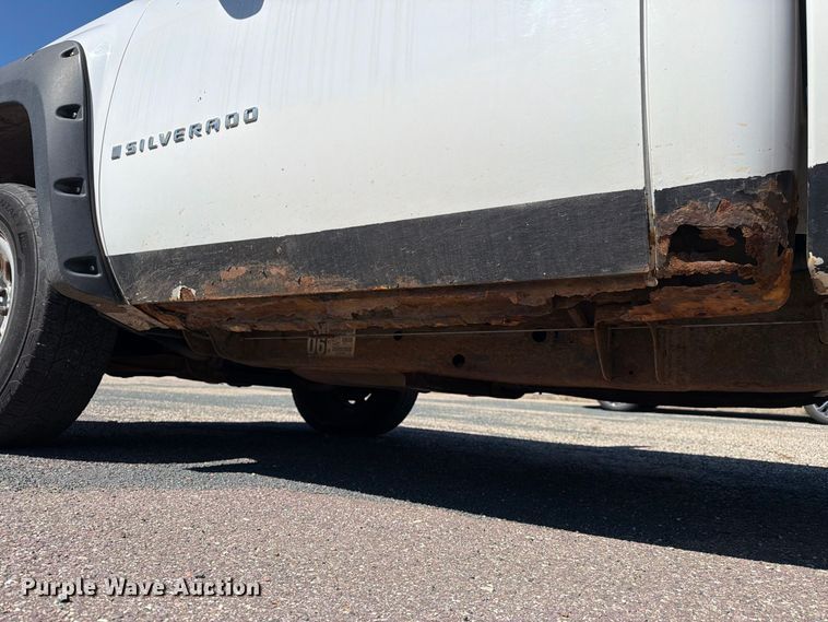 image for item EU0882 2009 Chevrolet Silverado 1500 pickup truck