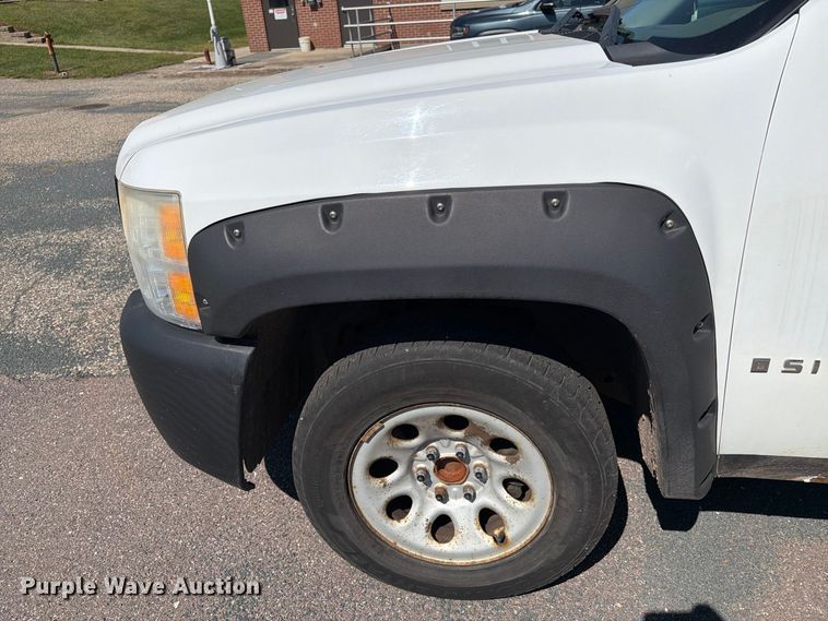 image for item EU0882 2009 Chevrolet Silverado 1500 pickup truck