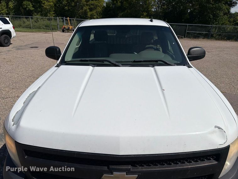 image for item EU0882 2009 Chevrolet Silverado 1500 pickup truck