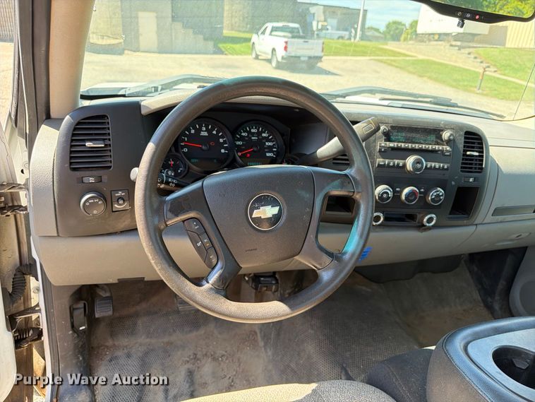 image for item EU0882 2009 Chevrolet Silverado 1500 pickup truck