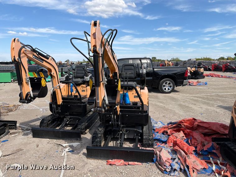 image for item EU1538 2024 Erie Industries EM15 mini excavator