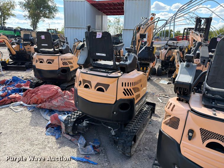 image for item EU1538 2024 Erie Industries EM15 mini excavator