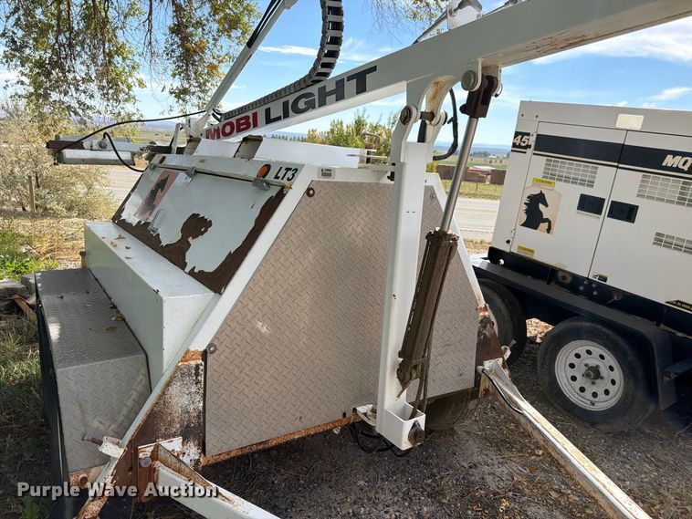 image for item EW2252 2006 Mobilight light plant