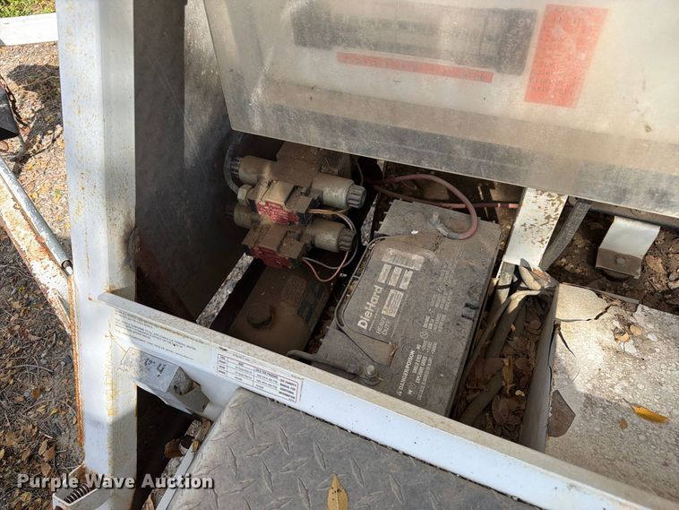 image for item EW2252 2006 Mobilight light plant