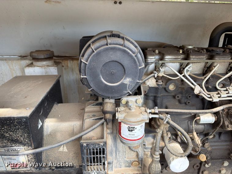 image for item EW2252 2006 Mobilight light plant