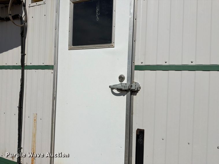 image for item EW2255 2005 Travco Office skid mounted office