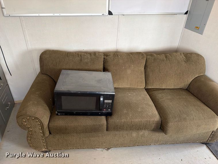 image for item EW2255 2005 Travco Office skid mounted office