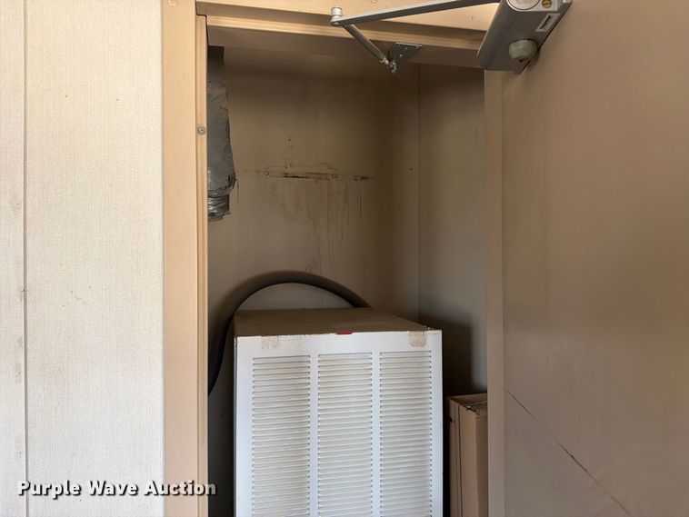 image for item EW2255 2005 Travco Office skid mounted office