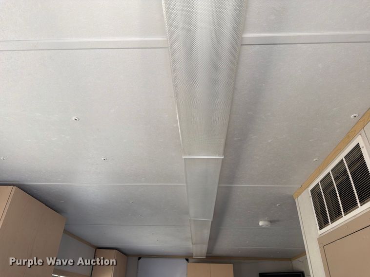 image for item EW2255 2005 Travco Office skid mounted office