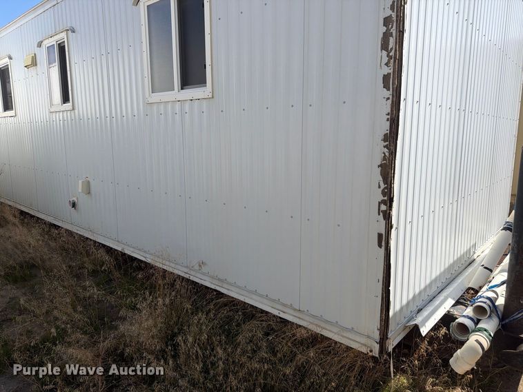 image for item EW2256 Skid mounted living quarters
