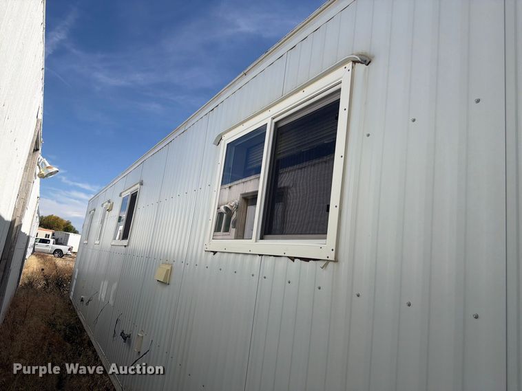 image for item EW2256 Skid mounted living quarters