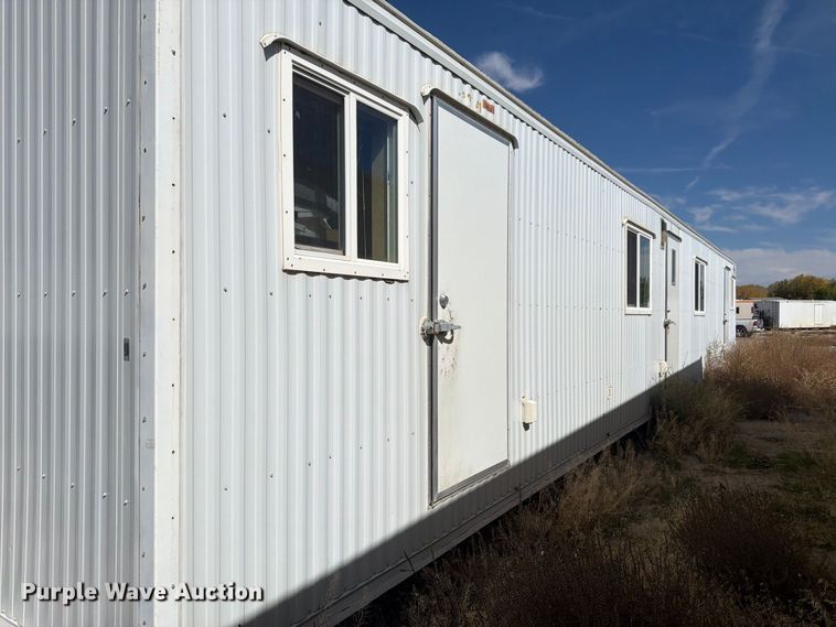 image for item EW2256 Skid mounted living quarters