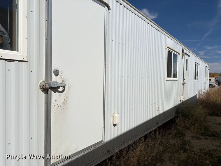 image for item EW2256 Skid mounted living quarters