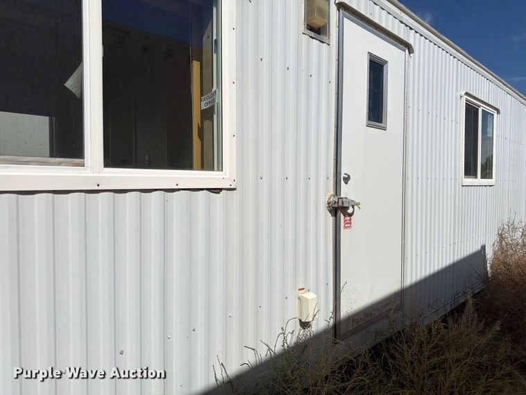 image for item EW2256 Skid mounted living quarters
