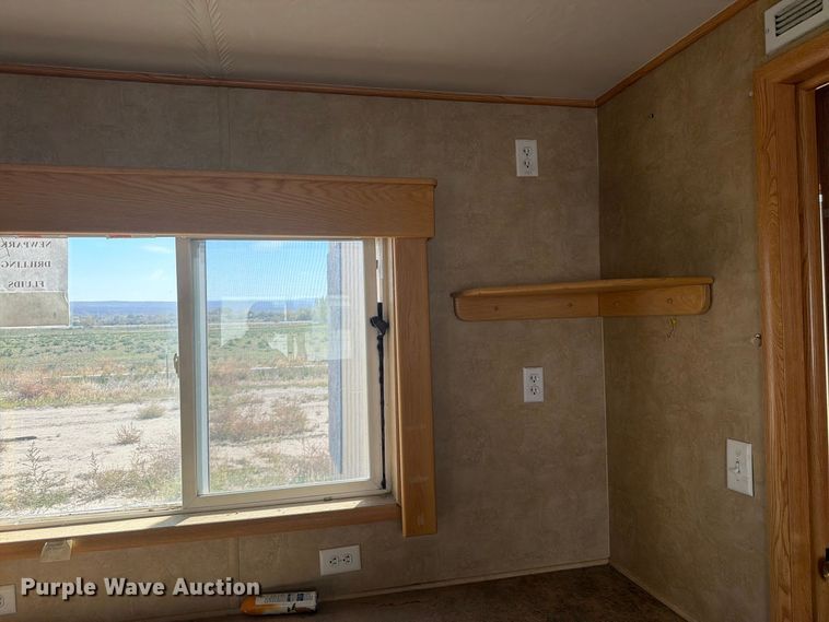 image for item EW2256 Skid mounted living quarters