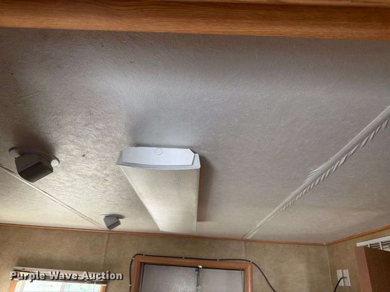 image for item EW2256 Skid mounted living quarters
