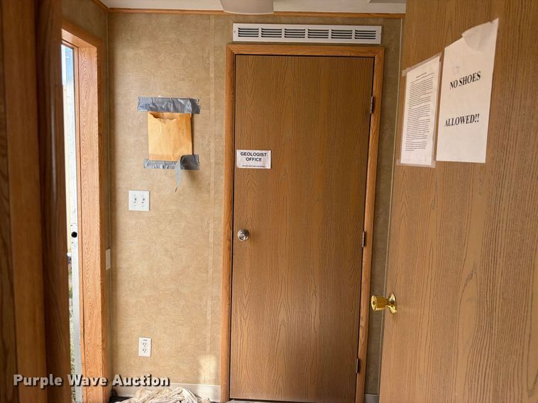 image for item EW2256 Skid mounted living quarters