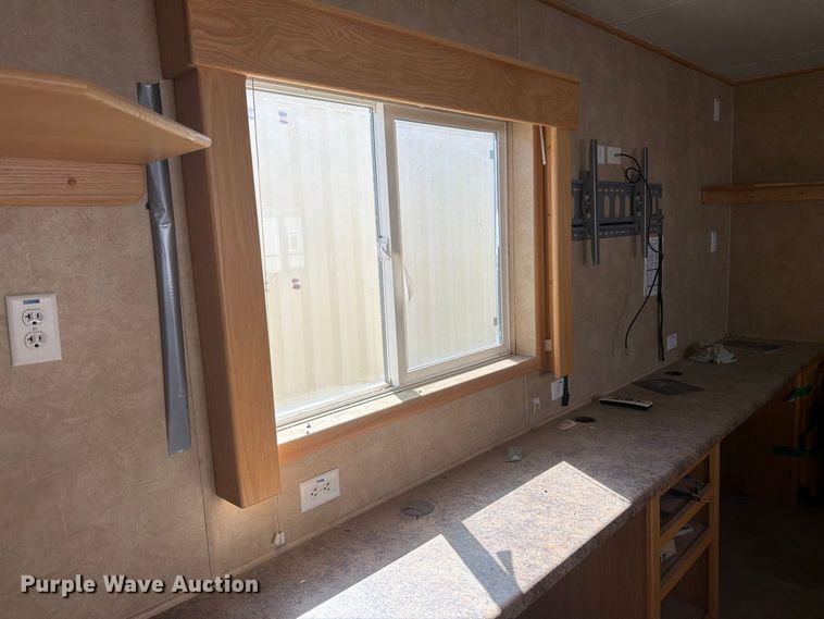 image for item EW2256 Skid mounted living quarters