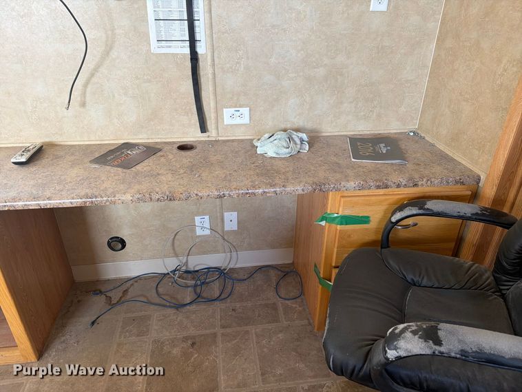 image for item EW2256 Skid mounted living quarters
