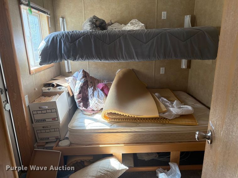 image for item EW2256 Skid mounted living quarters