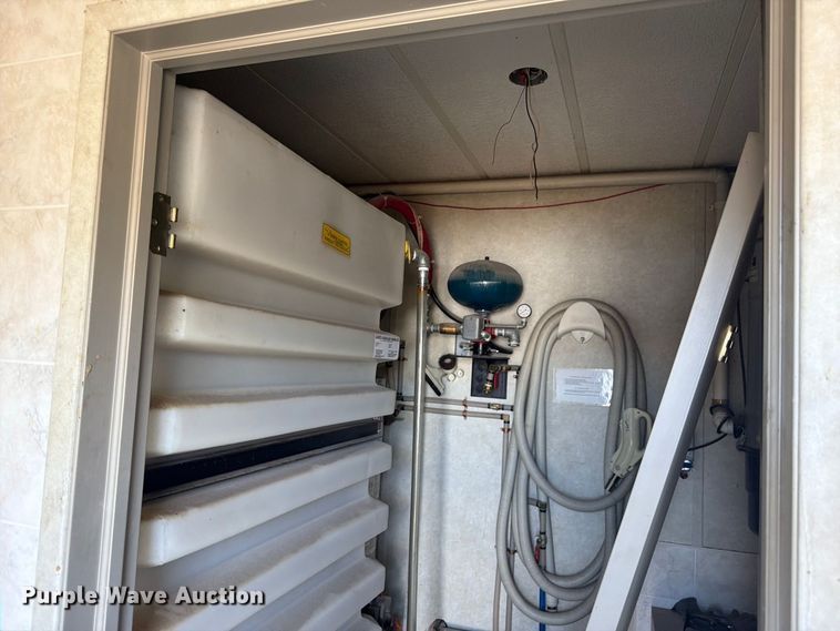 image for item EW2257 Roadway Trailers Wellsite skid mounted living quarters