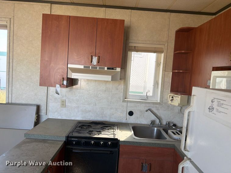 image for item EW2257 Roadway Trailers Wellsite skid mounted living quarters