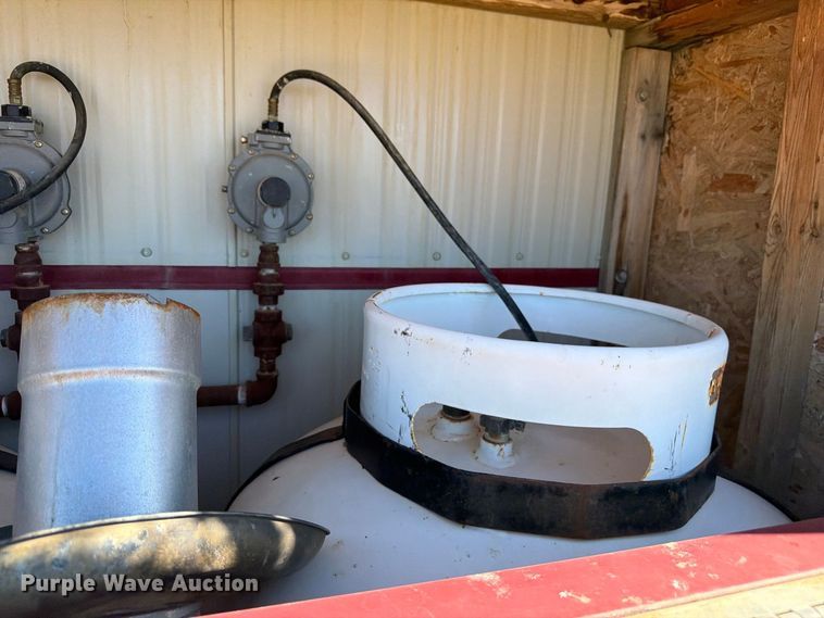 image for item EW2259 Auburn skid mounted living quarters