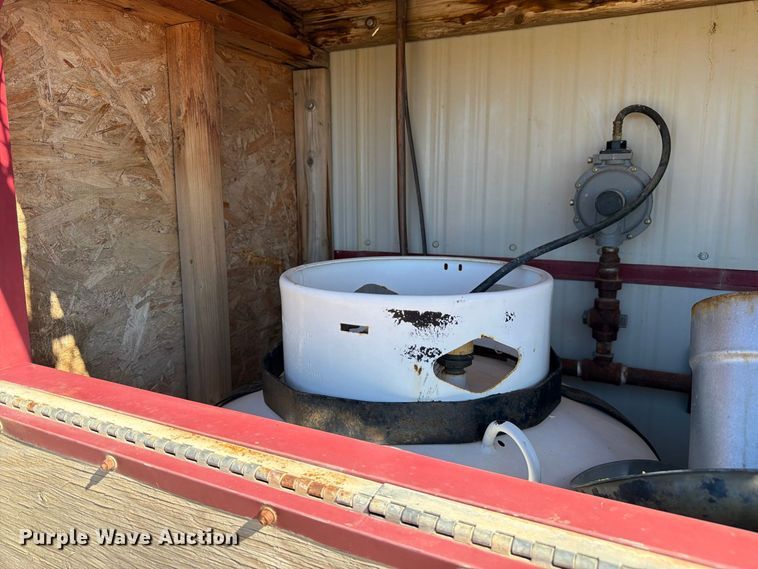 image for item EW2259 Auburn skid mounted living quarters