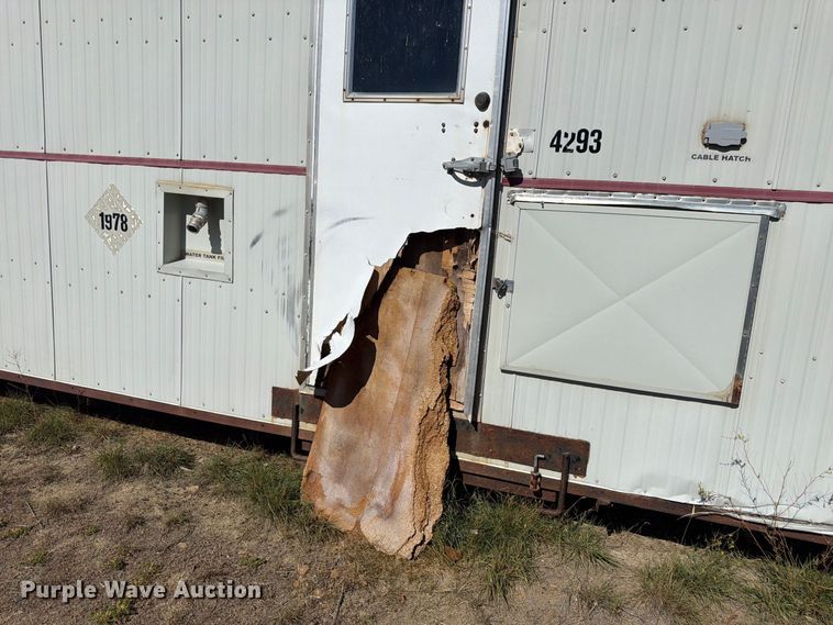 image for item EW2259 Auburn skid mounted living quarters