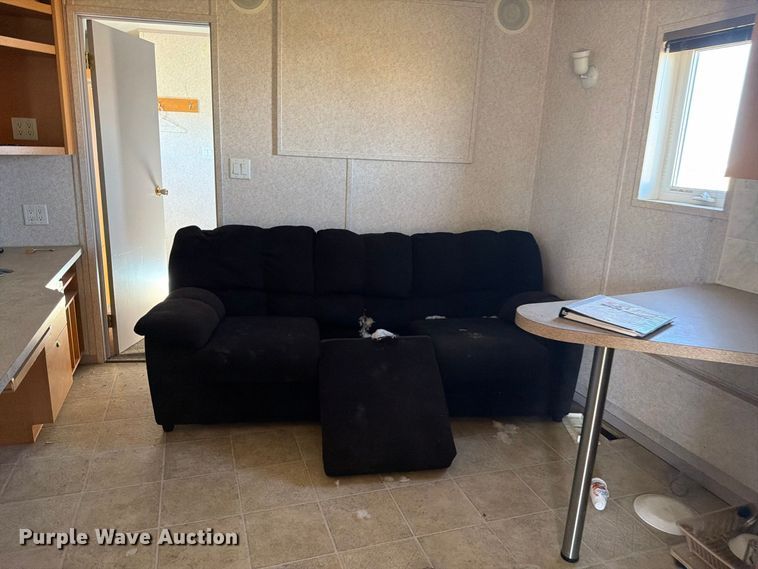 image for item EW2259 Auburn skid mounted living quarters