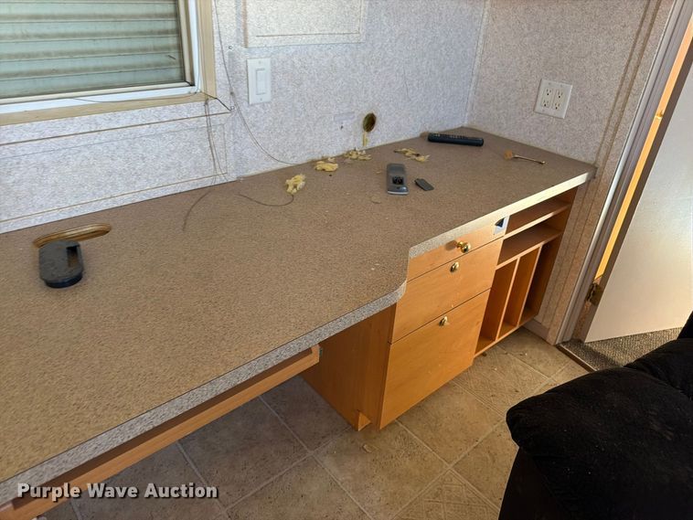 image for item EW2259 Auburn skid mounted living quarters
