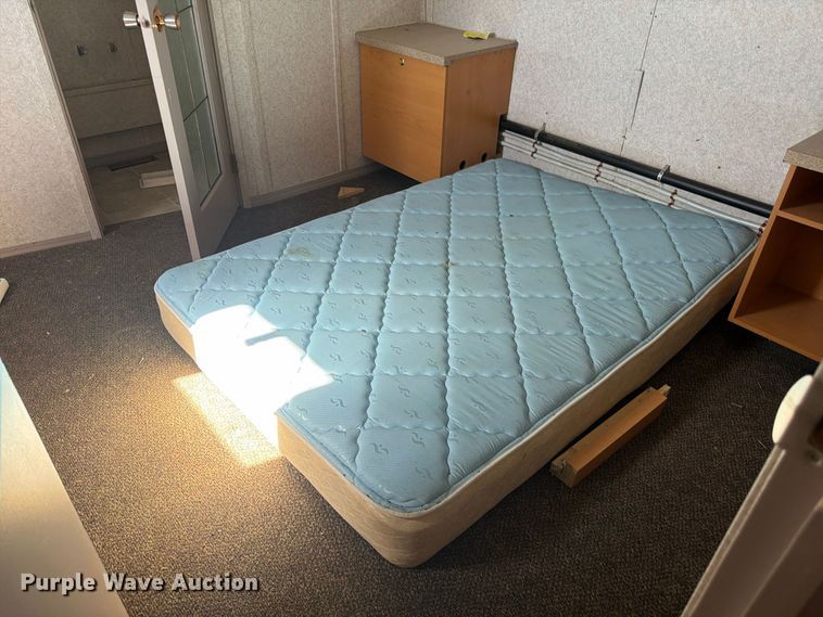 image for item EW2259 Auburn skid mounted living quarters